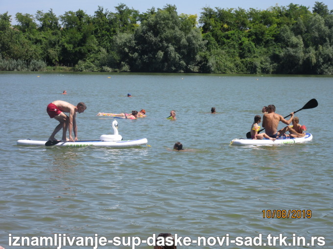 SUP Jezero Borkovac kod Rume Kupanje kod brane